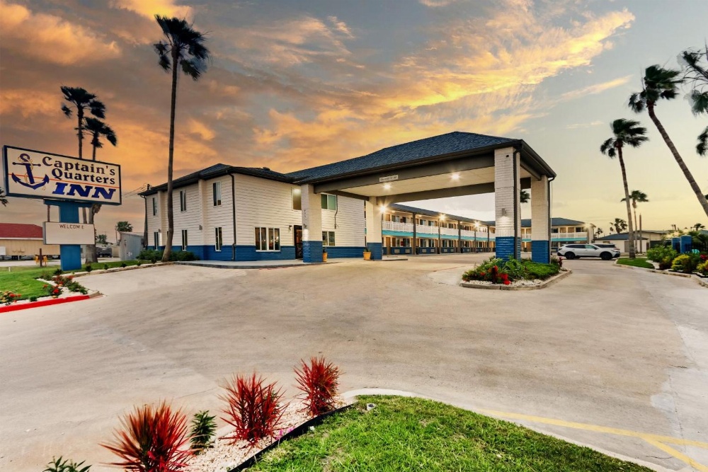 Captains Quarters Inn